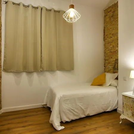 Almada - Calle Alfonso - Plaza Sas Apartment *