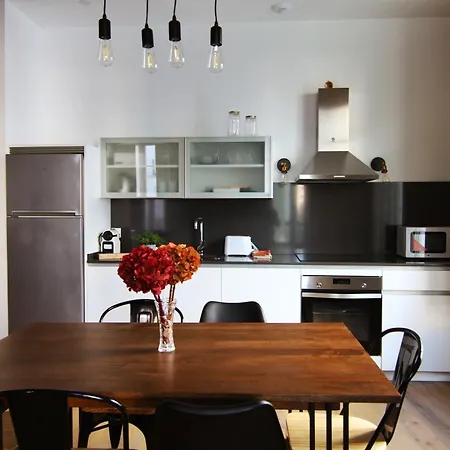 Almada - Calle Alfonso - Plaza Sas