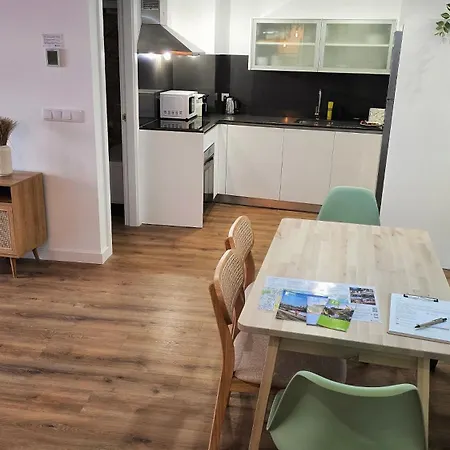 Almada - Calle Alfonso - Plaza Sas Appartement